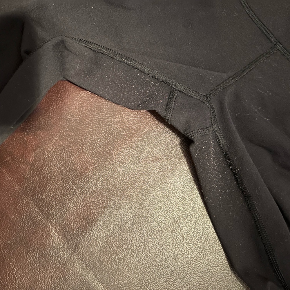 Lululemon crops - Picture 2 of 9